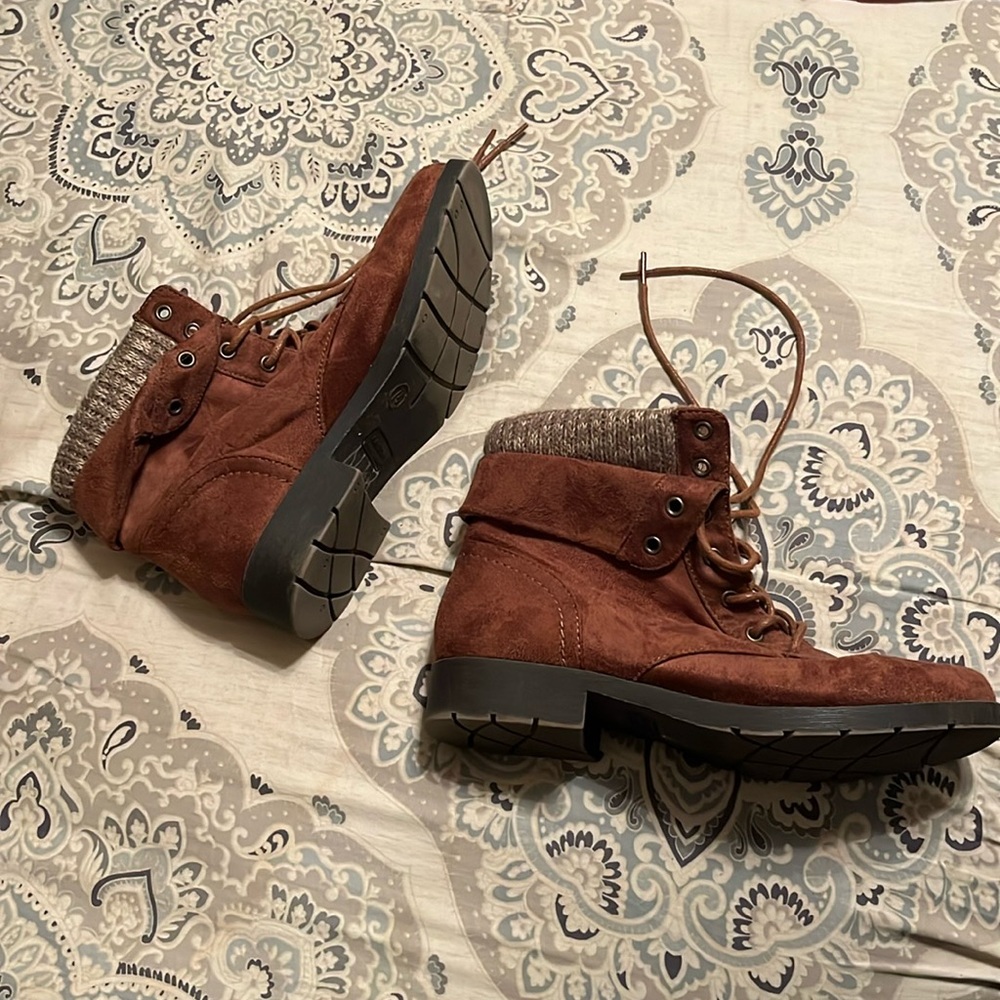 Brown Suede Women’s Boots Size 7.5